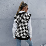 Knitted Sleeveless Sweater