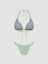 Ensemble bikini triangle col montant noué avec tenue de plage en maille