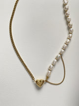 COLLIER ELLIE