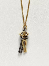 COLLIER HUG ME