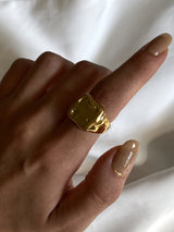 BAGUE MAJESTUEUSE